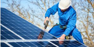 Installation Maintenance Panneaux Solaires Photovoltaïques à Ferrieres-Haut-Clocher